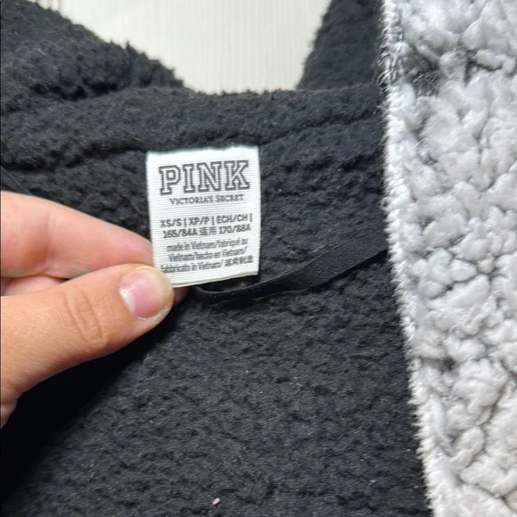 Victoria’s Secret Pink Sherpa Jacket Grey with Hood Size XS/Small Oversized - Picture 4 of 6